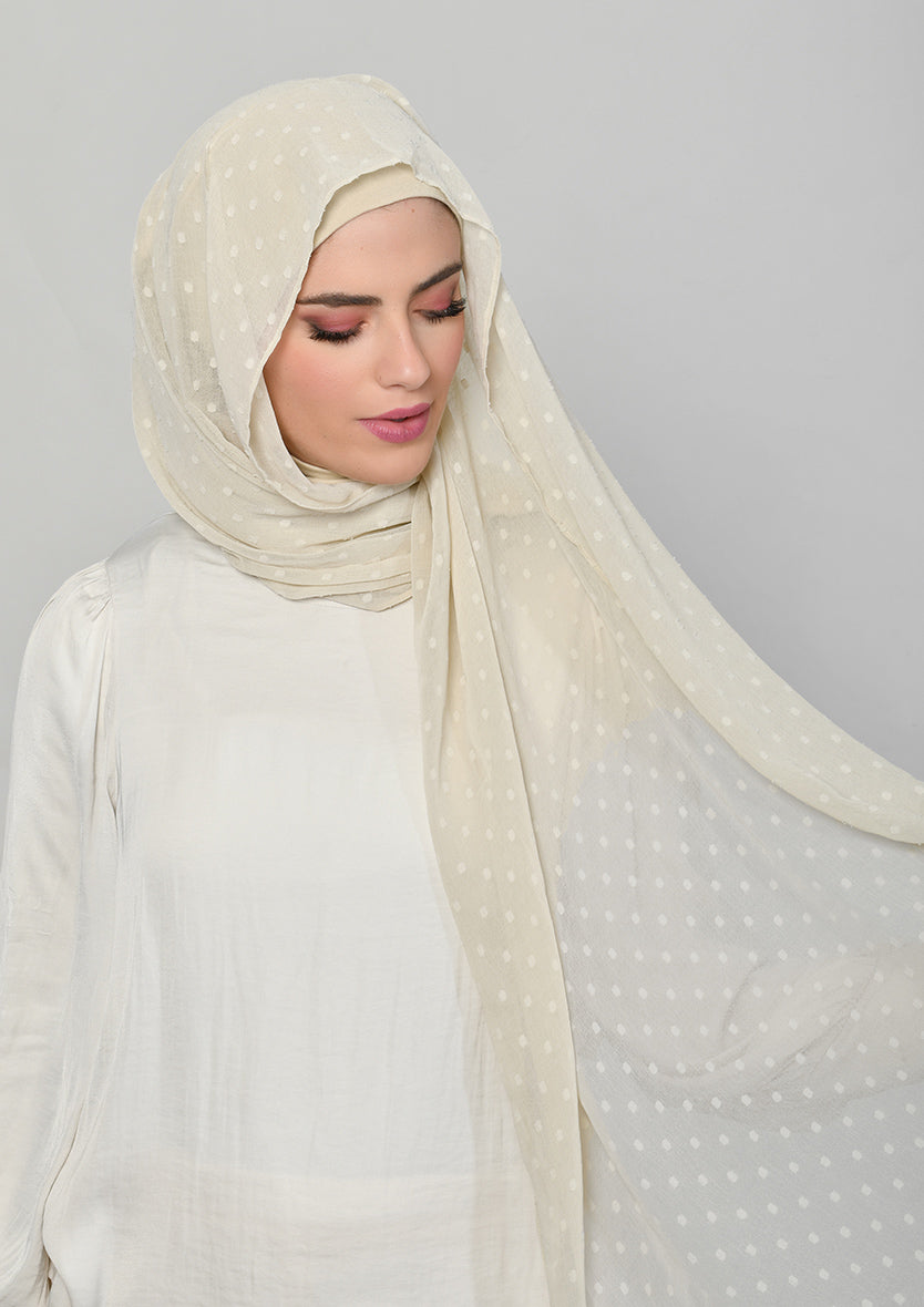 TRAVELERS Cream Vogue